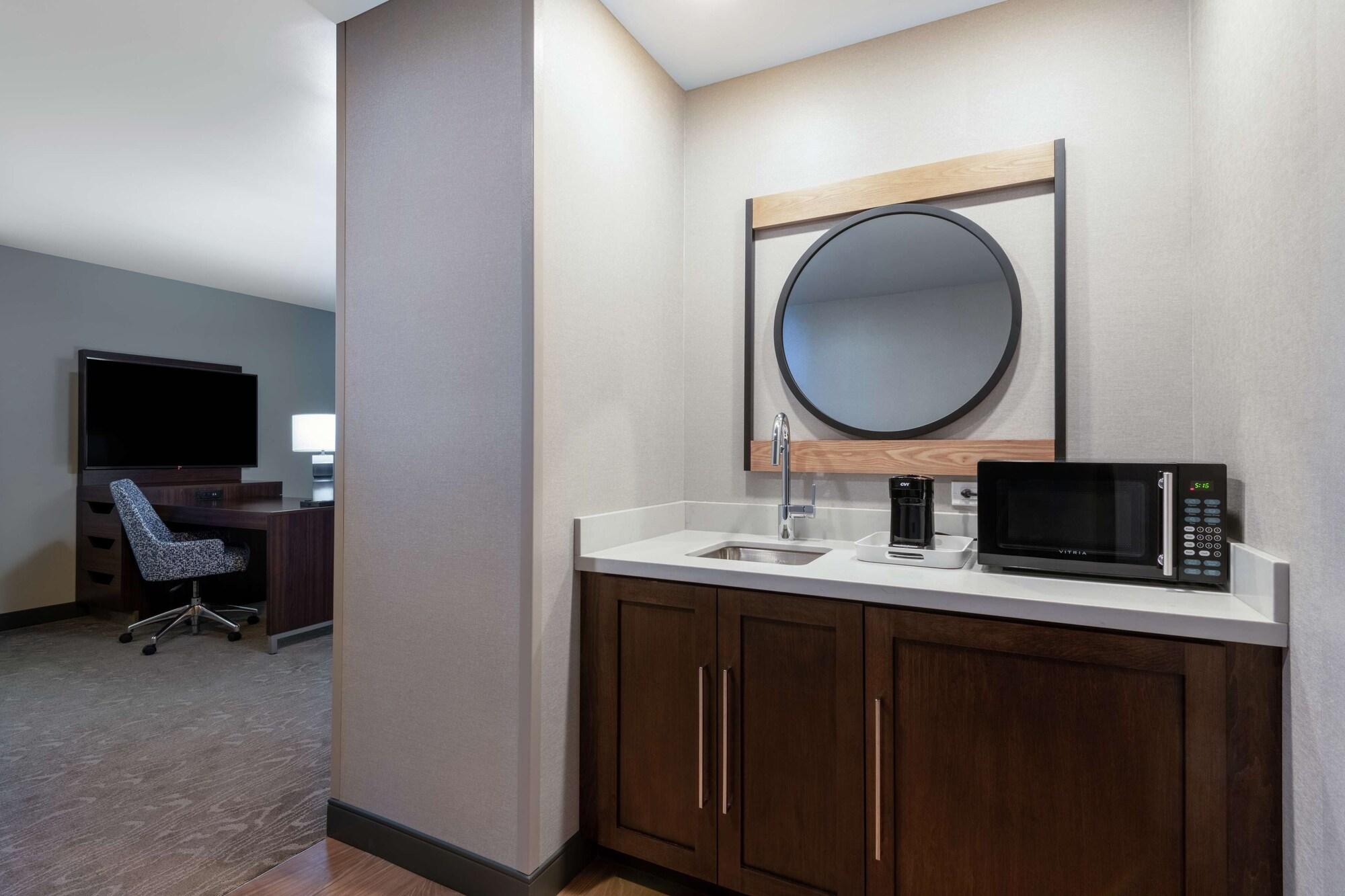 Hotel Hampton & Wayne Downtown 3*