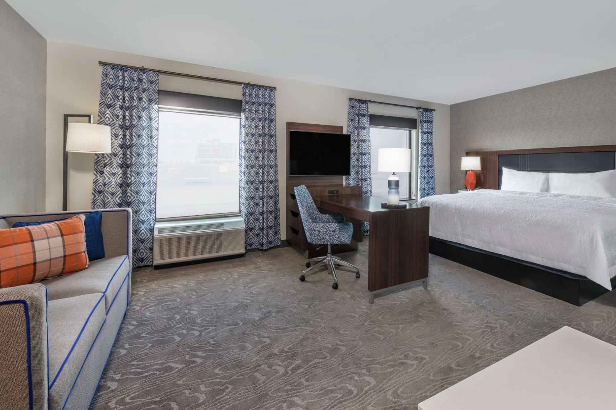 Hotel Hampton & Wayne Downtown Fort Wayne